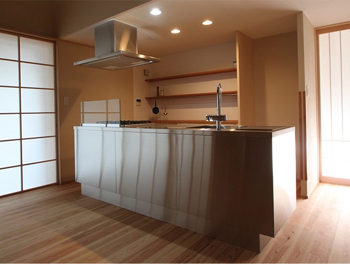 和風LDKにもマッチ。引き算の美学の和モダンとミニマルなGRAD45は好相性。