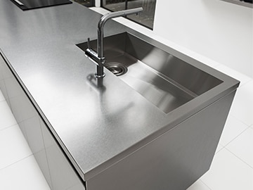 天板とシンクは錆に強いSUS304ステンレス。