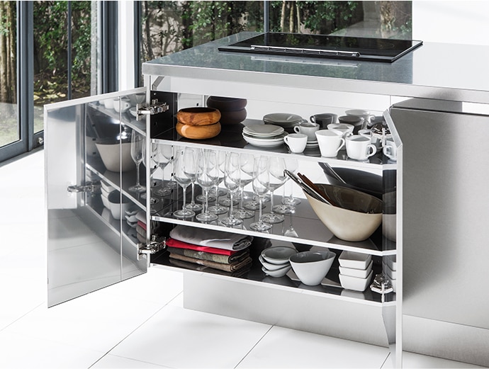 ダイニング側収納仕様