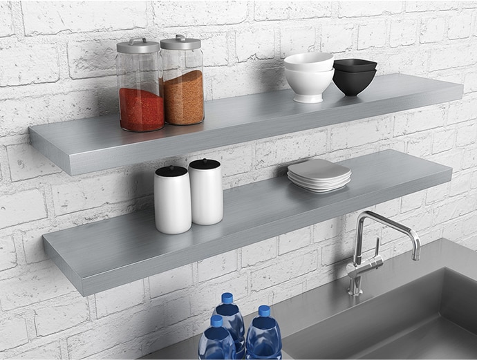 ステンレスシェルフなら素材感を合わせられます。