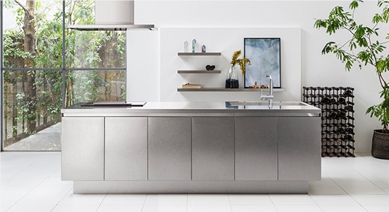 手の届く、ぜいたくな機能と美観 ミラタップのGRAD45