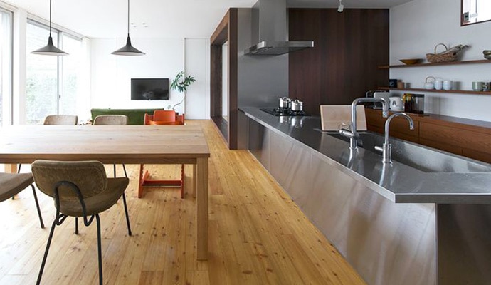 GRAD45は空間を選ばない オールステンレスキッチン