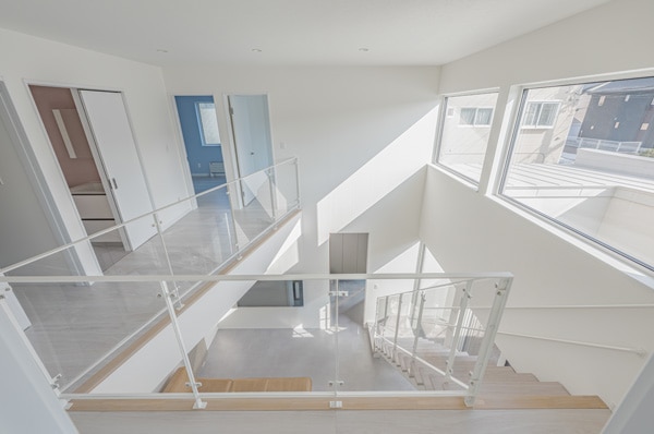 CASE 10 M House