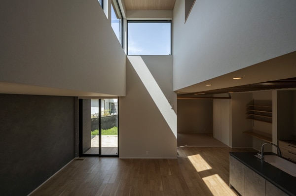 CASE 13 Y-House