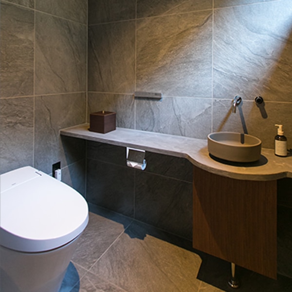 床壁タイル：バイブス 597 ダークグレー