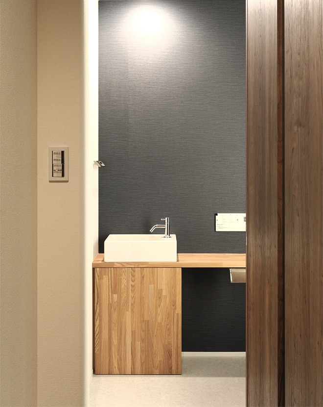 コンパクトさが決め手のトイレの手洗い