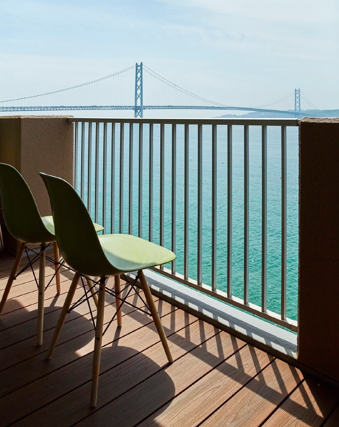 異国情緒溢れるリゾートスタイルのバルコニー