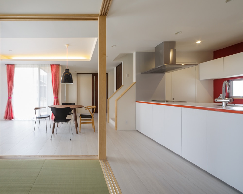 和洋共になじむシンプルで和モダンなリビングスペース