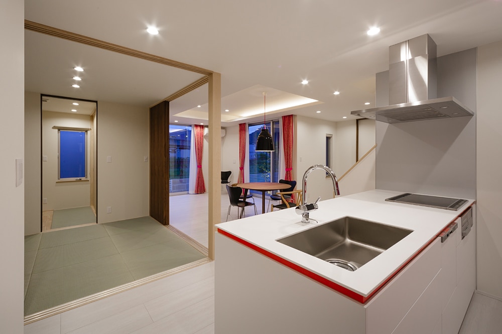 和洋共になじむシンプルで和モダンなリビングスペース