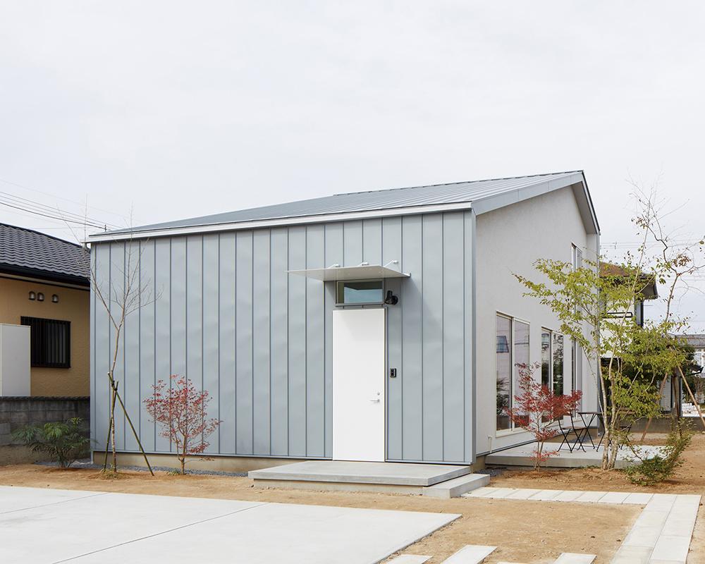 シンプルモダンなエントランス