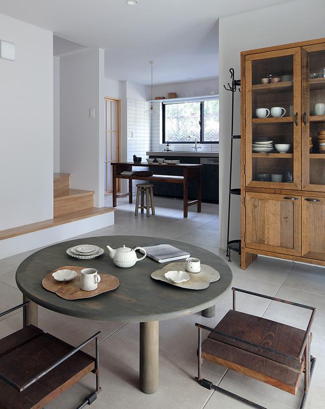 経年変化の風合いを楽しむ空間｜ミラタップ（旧サンワカンパニー）