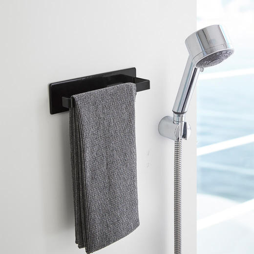 マグネットバスルームタオルハンガー ブラック(BA19189)｜洗面所・水