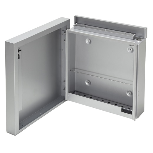 【新仕様】風圧対策のため、扉内部にマグネットを追加。取り出し口の様子（画像：シルバー）。