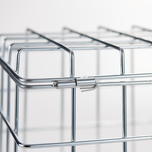 割ピンをドライバーで曲げた様子