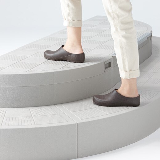 上り下りしやすい階段設計