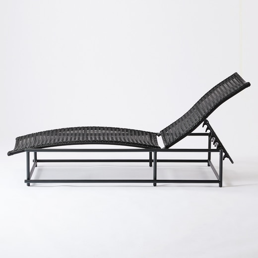 画像のリクライニングは6段階ですが、本商品は7段階リクライニングです。