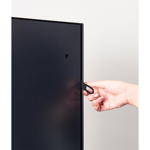 開閉時のハンドルは見付けに納まるフラットタイプ