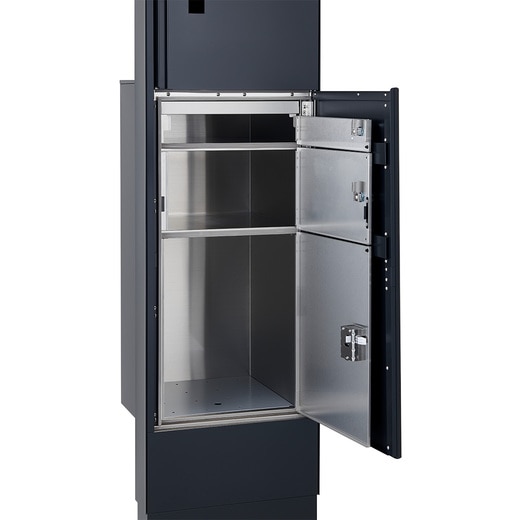 郵便ポスト、宅配ボックス扉を開けた様子（写真：右吊元）