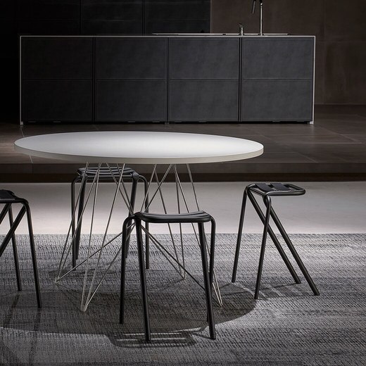 BENT LOW STOOL ブラック(FU25459)｜インテリア・家具の通販