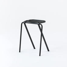 BENT LOW STOOL ブラック