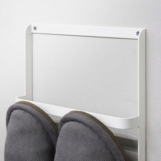 付属の木ネジで直接壁に取り付けることもできます。