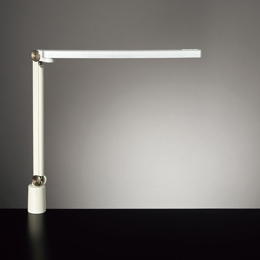 直線で構成されたシンプルなデザイン