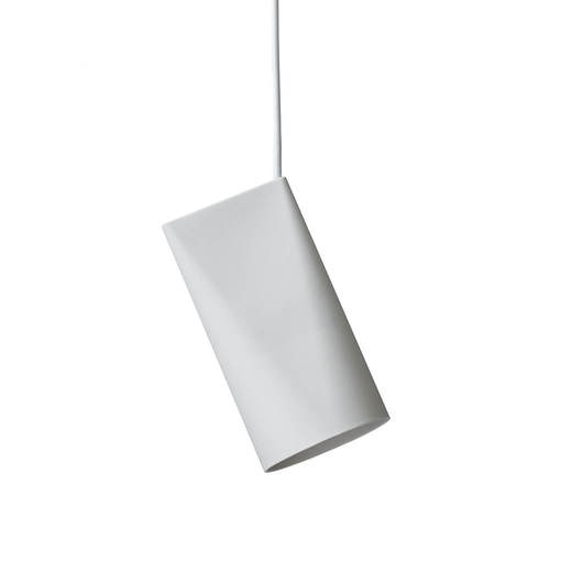 シェードの角度を変えて陰影の演出をアレンジいただけます。