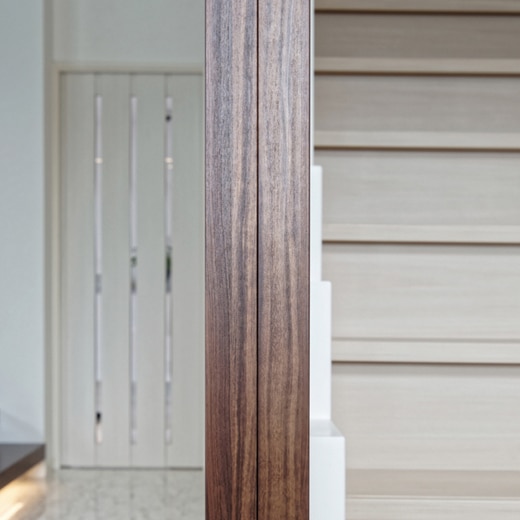 部材を横から見た様子