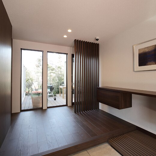 格子状木製ブラックパーテーション スラットデザイン 格子状木製ブラックパーテーション スラットデザイン 格子状木製