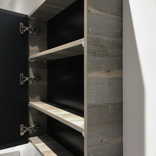 開扉の様子（商品はビンテージグレーW450です）