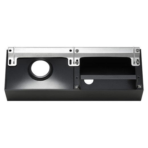 裏面の様子（ブラケット、タオルバーを取り付けた状態)