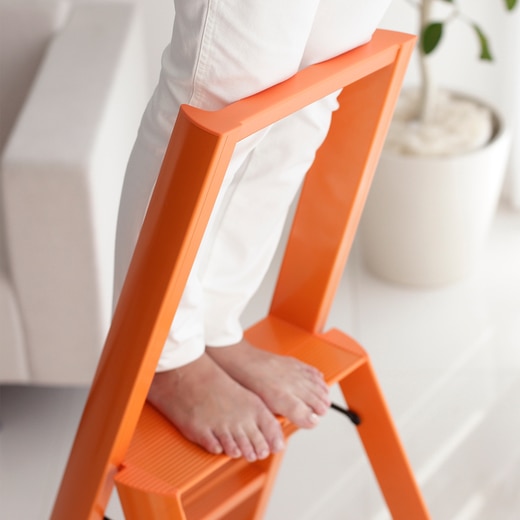 3-STEPはハンドル付き（写真はイメージです）