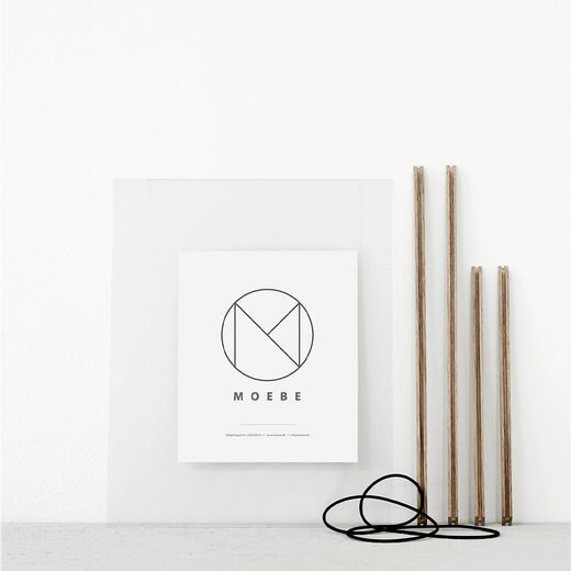 2枚のアクリルガラスを4本の枠で囲み、ラバーバンド1本で固定するというシンプルな構造です