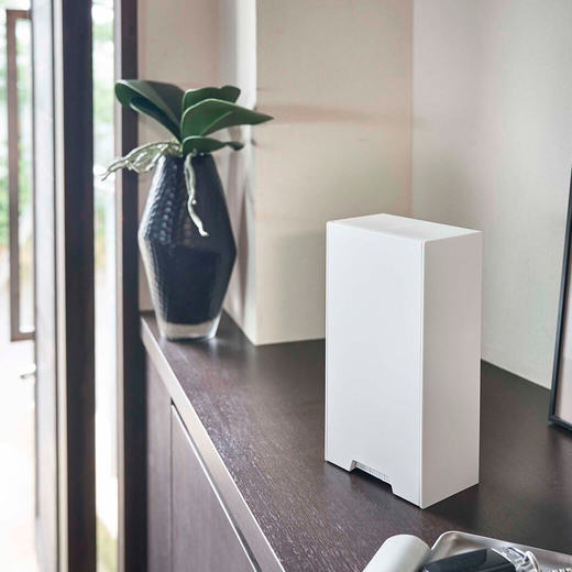 マグネットを使用せず、下駄箱や棚の上に置いた状態でお使いいただくこともできます。