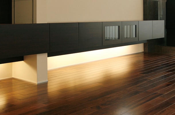 albase（アルミ巾木）