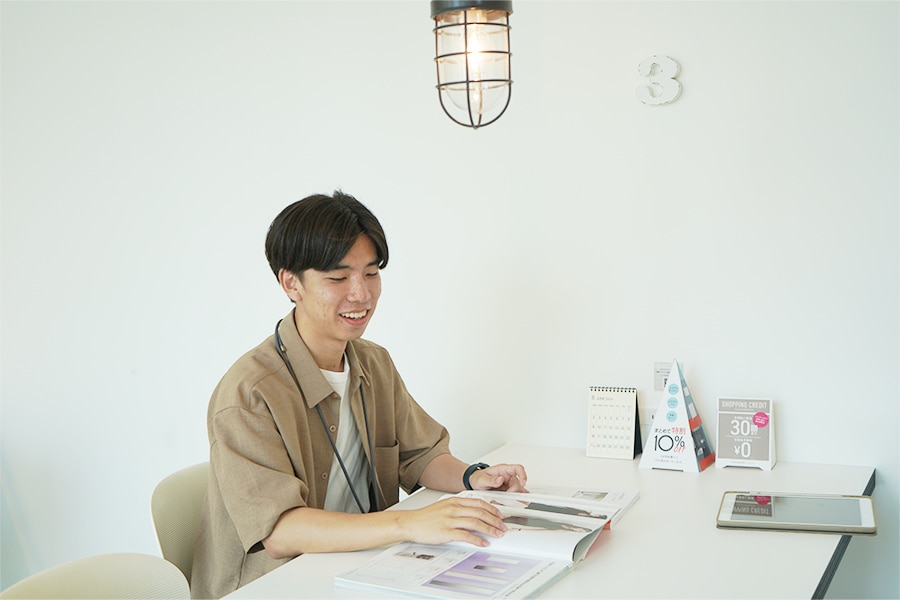 企画開発課の山下