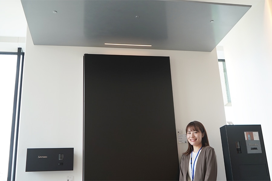 機能門柱《オストラッペ》とインターホンカバー《オスボード》と組み合わせ