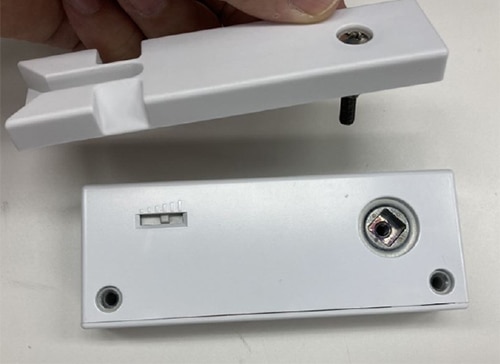 ドアダンパー部品の写真1