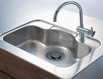 大きな鍋もラクラク洗える使いやすいシンク