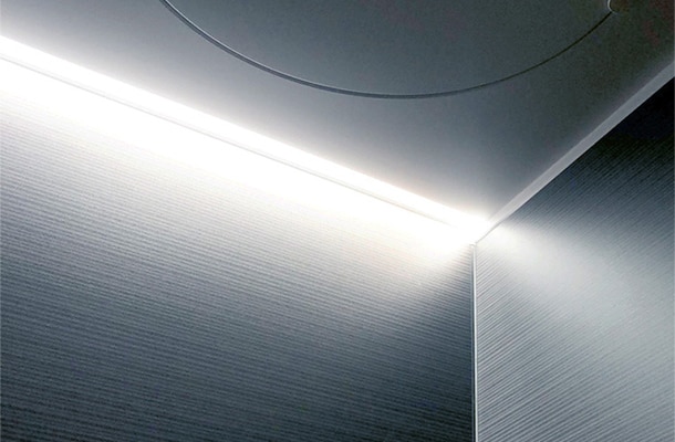 ストレートLED照明