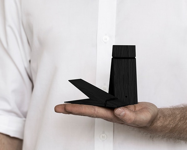 MOEBE PINCH ブラック