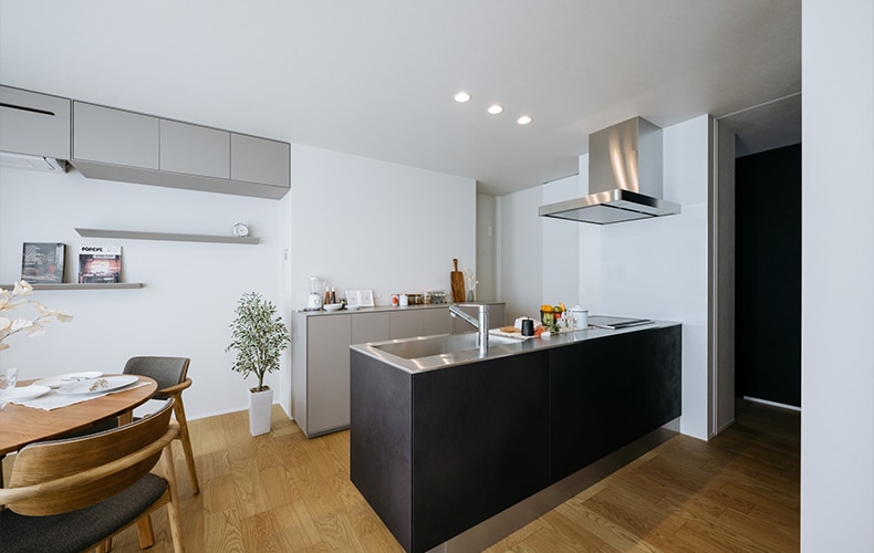 キッチン、背面収納・壁面収納