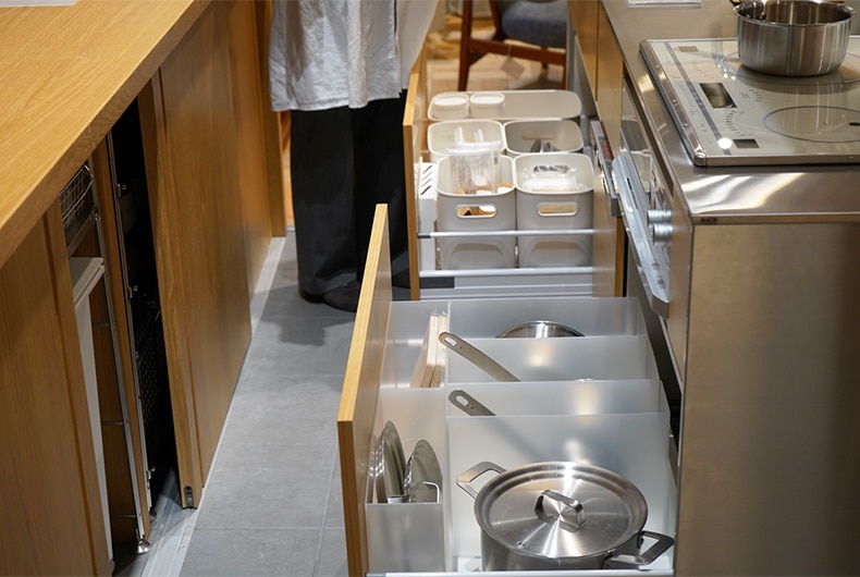 引出しの中は無印良品の収納アイテムでアレンジ