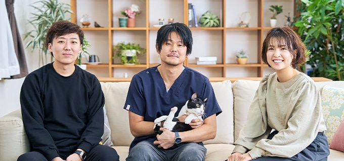 “猫”専用フローリング誕生！ 猫と暮らす住まいだから、キャット・ファーストで考えました！