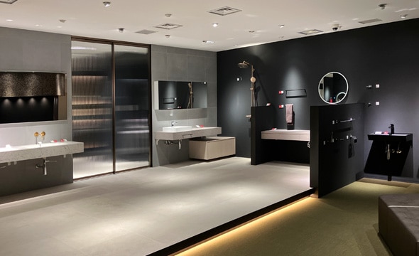 2Fには洗面、バスを中心に、建具やタイル・フローリング等を展示しています。